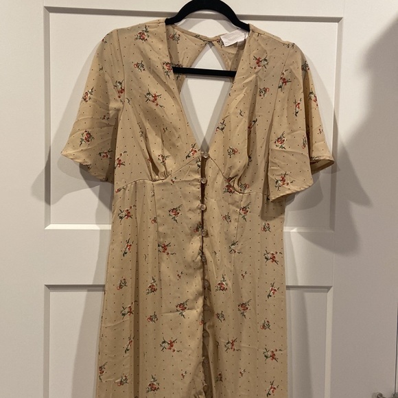 SuperFoxx Large button down midi floral and polka dots ECU - Picture 11 of 15